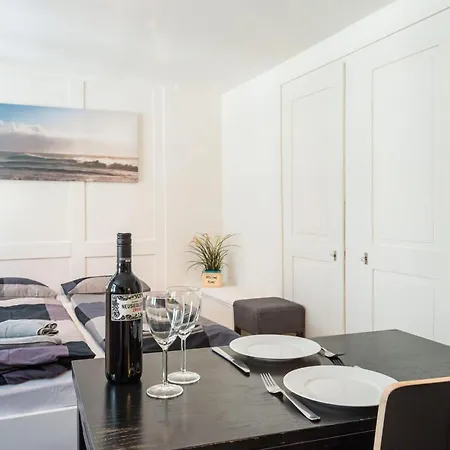 Apartment Hitrental Schmidgasse - Zurich